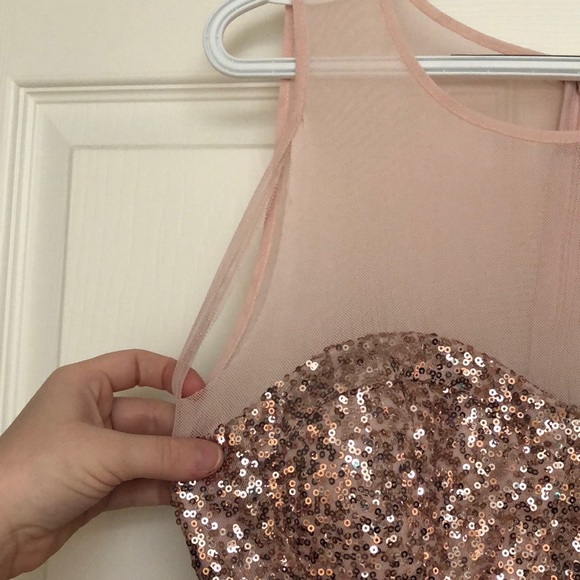 Forever 21 Pink sequin and tulle dress - Picture 6 of 8